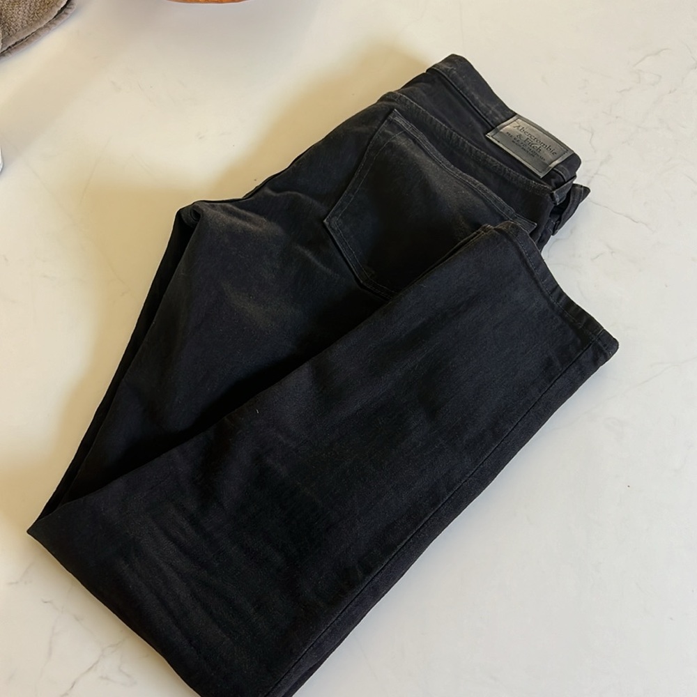 Abercrombie men’s super skinny Jean